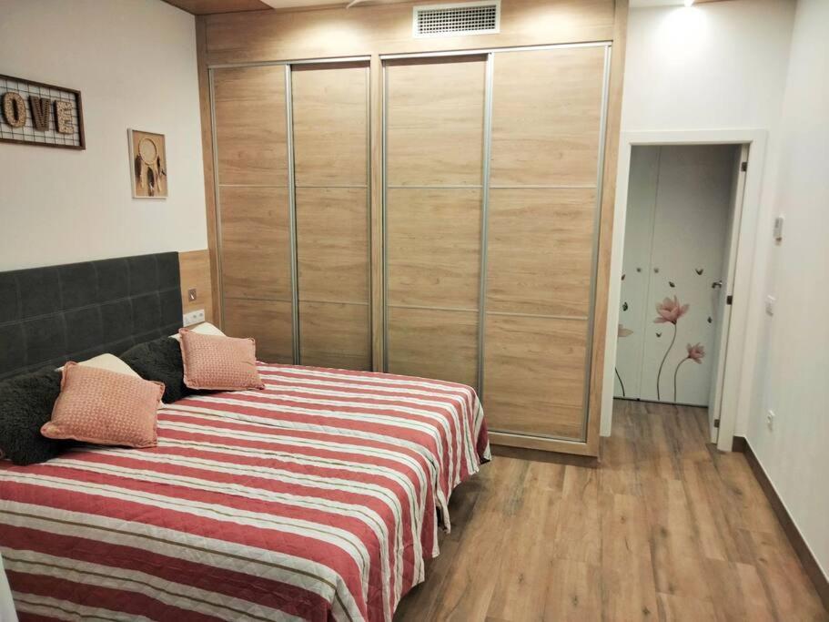 Loft La Calahorra Del Bere Con Posibilidad De Aparcamiento Pregunta Por El Pack Mas Amor Cordoba Exterior photo