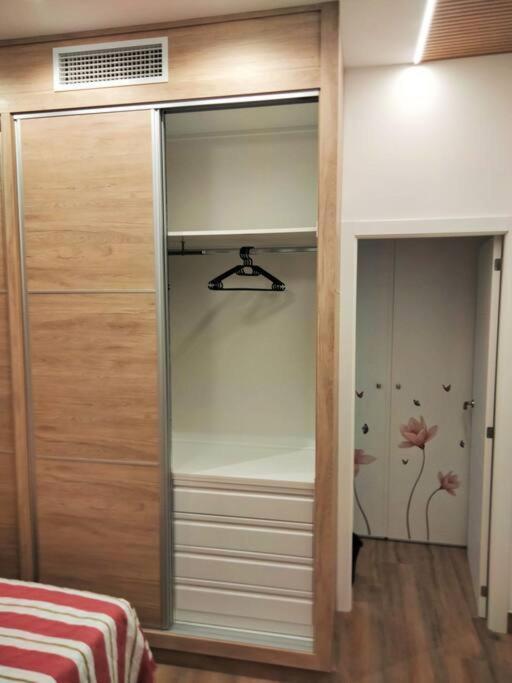 Loft La Calahorra Del Bere Con Posibilidad De Aparcamiento Pregunta Por El Pack Mas Amor Cordoba Exterior photo
