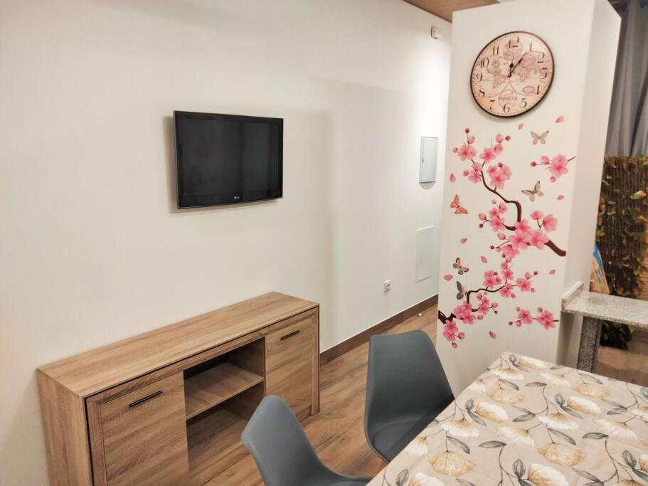 Loft La Calahorra Del Bere Con Posibilidad De Aparcamiento Pregunta Por El Pack Mas Amor Cordoba Exterior photo